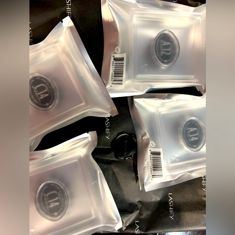 NWT Lashify - 4 sets (A12, A14, C14 mink and regular)